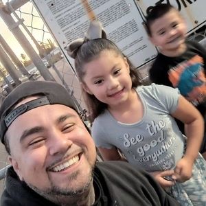 Meet your Posher, Tye